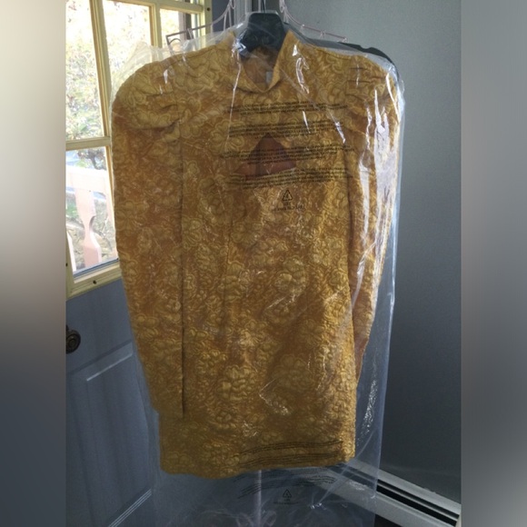 One 33 Social Yellow Long Sleeve Polyester Jacquard Floral dress - Picture 6 of 7